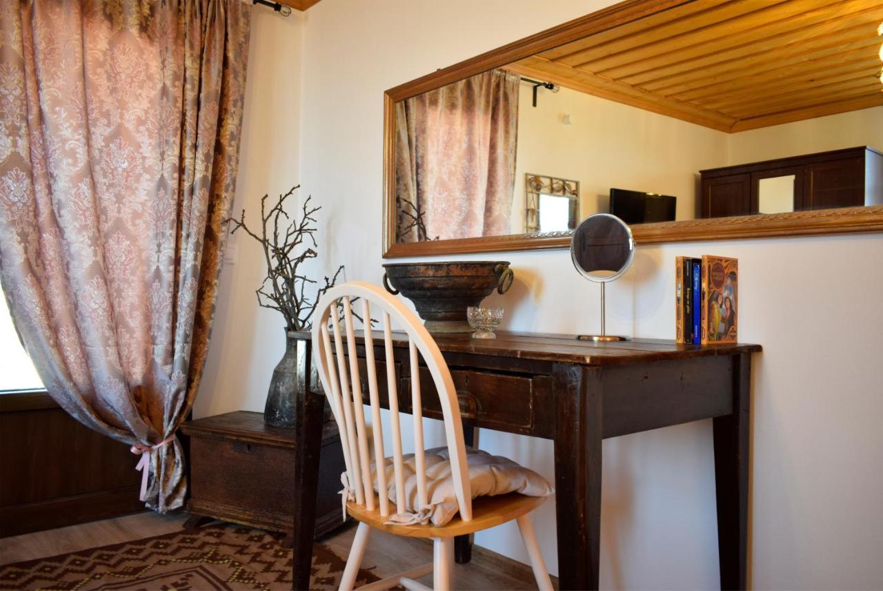 Willa Renovated Old Manor House With Yard Arnaia Zewnętrze zdjęcie