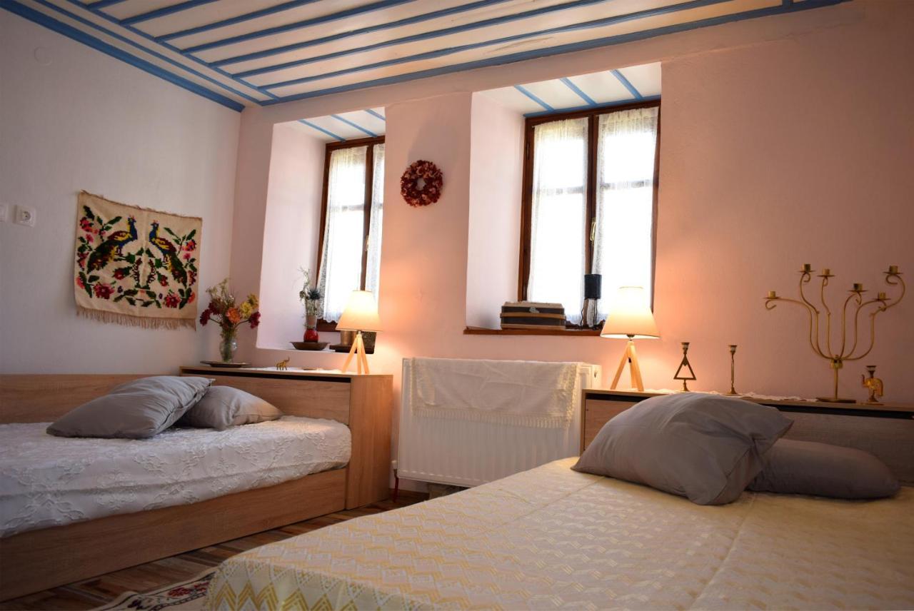 Willa Renovated Old Manor House With Yard Arnaia Zewnętrze zdjęcie